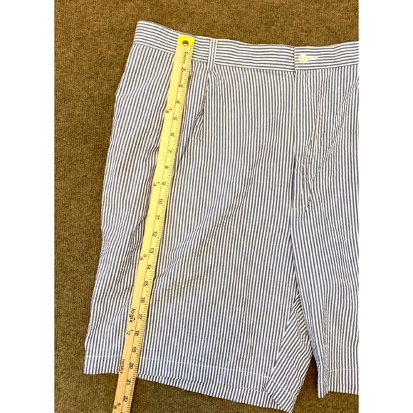 Jos A Bank Seersucker Shorts Mens 44 Stays Cool Relaxed Blue Striped Pleated - Picture 3 of 7